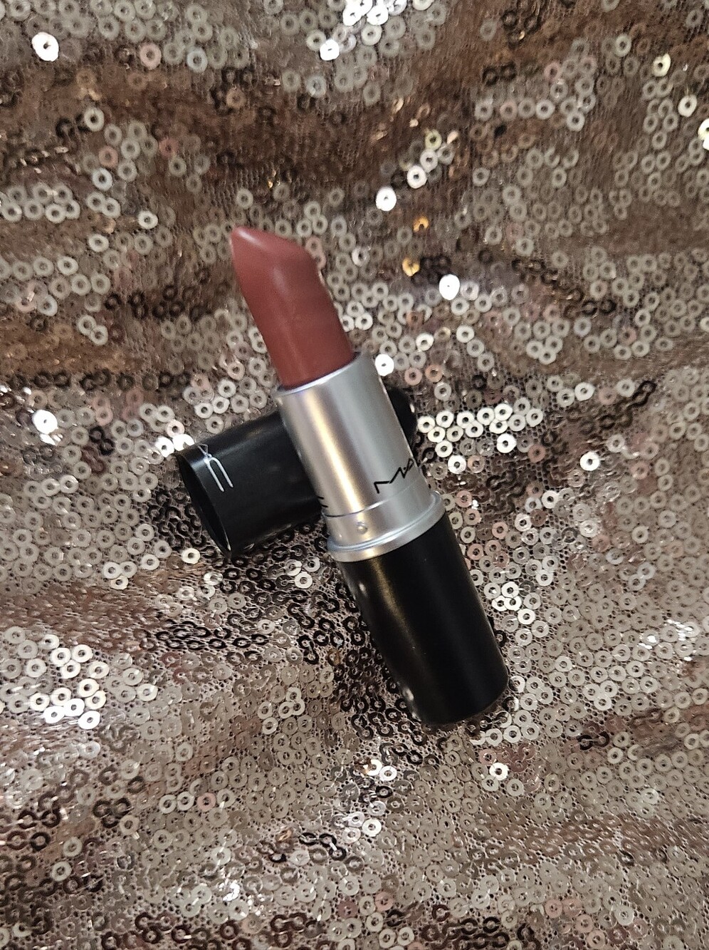MAC Matte Lipstick # 649 Down To An Art - DISCONTINUED SHADE - RARE
